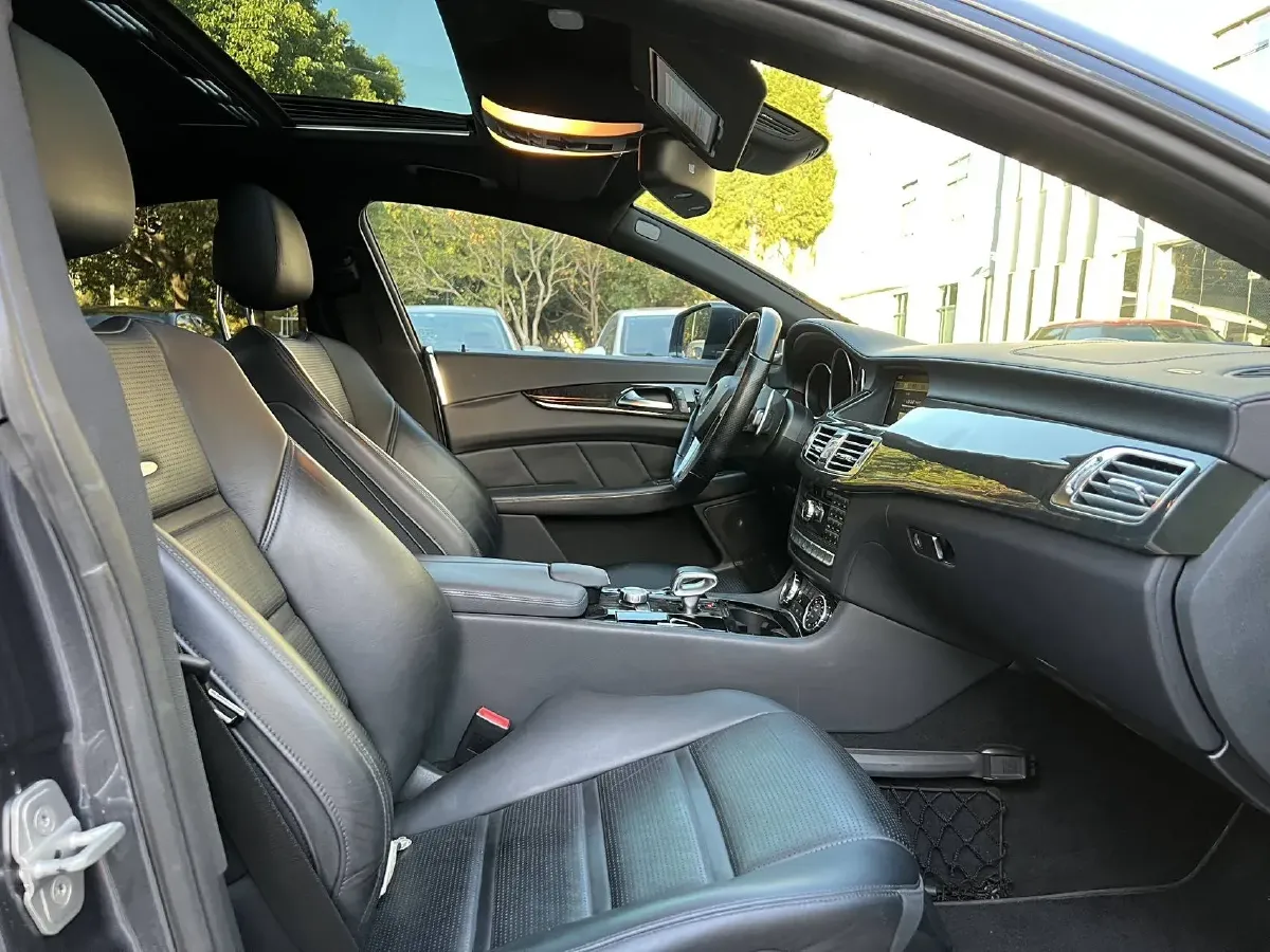 2012 Mercedes-Benz CLS AMG 5.5T 525HP V8 7AT,autocango,china used car exporter,china ev exporter,chinese used car exporter,chinese used ev exporter