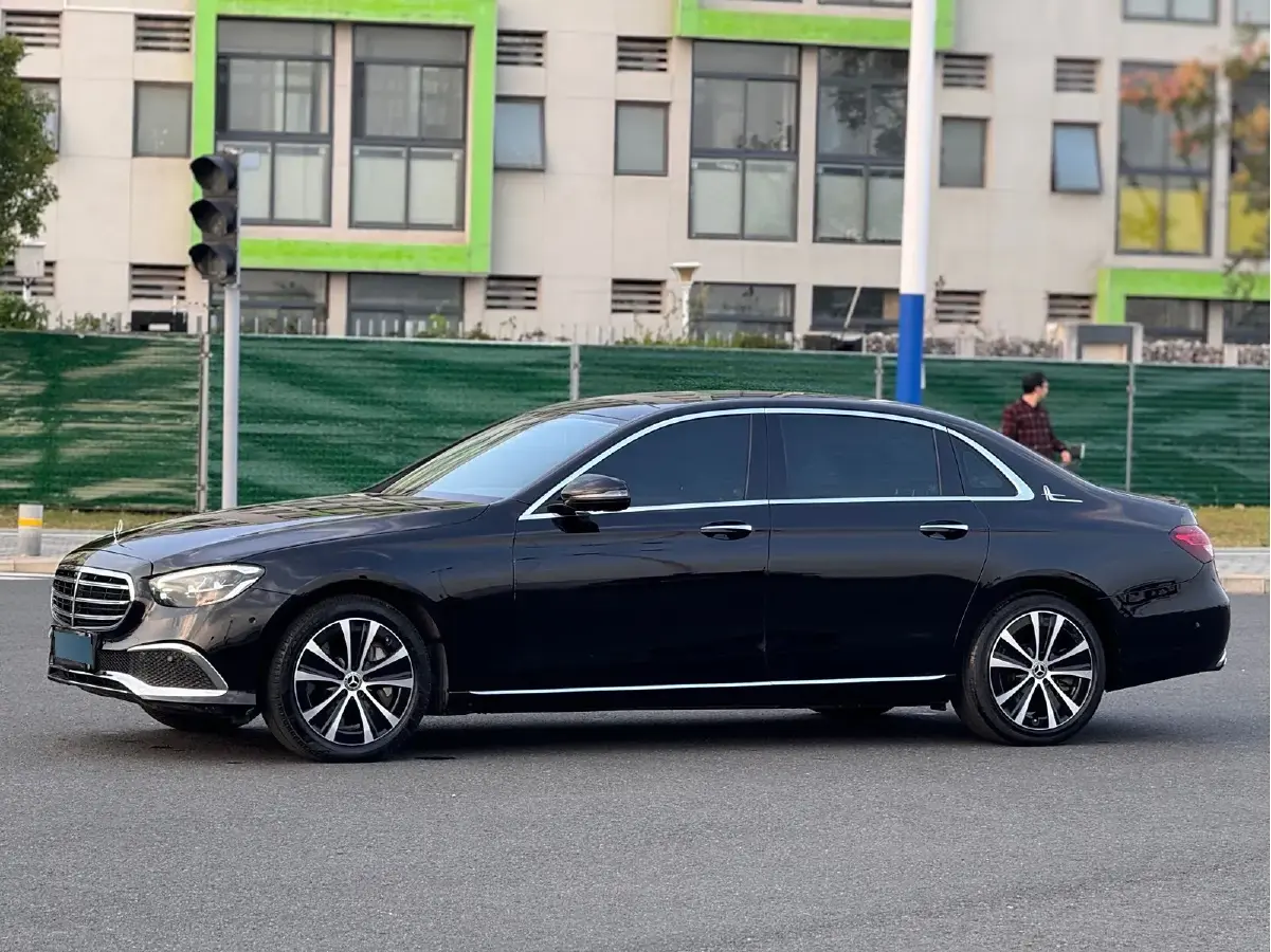 2023 Mercedes-Benz E Class 2.0T 211HP L4 9AT PHEV 25.4KWH