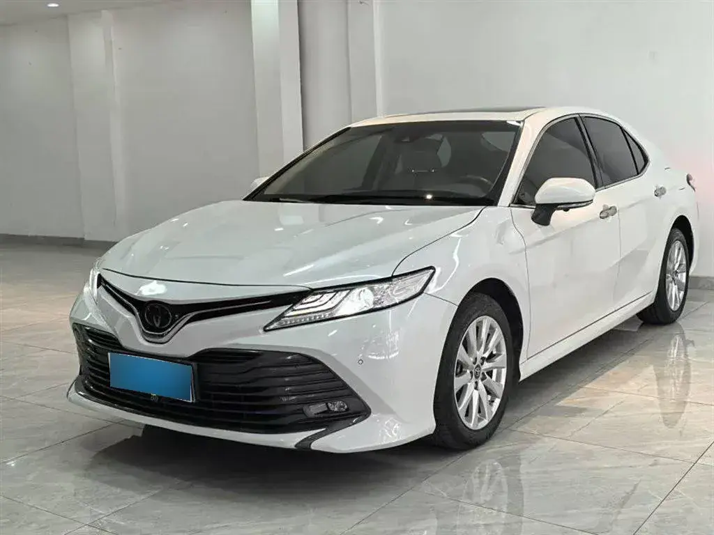 2019 Toyota Camry 2.0L 178HP L4 CVT