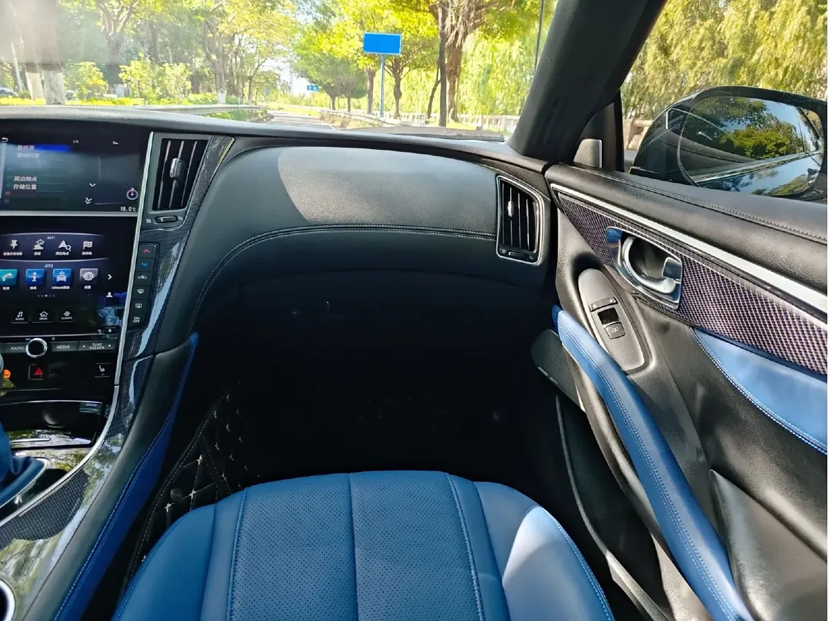 2017 Infiniti Q60 2.0T 211HP L4 7AT,autocango,china used car exporter,china ev exporter,chinese used car exporter,chinese used ev exporter