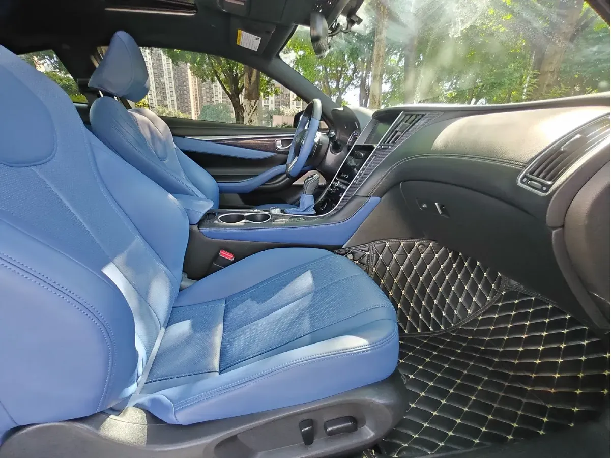 2017 Infiniti Q60 2.0T 211HP L4 7AT,autocango,china used car exporter,china ev exporter,chinese used car exporter,chinese used ev exporter