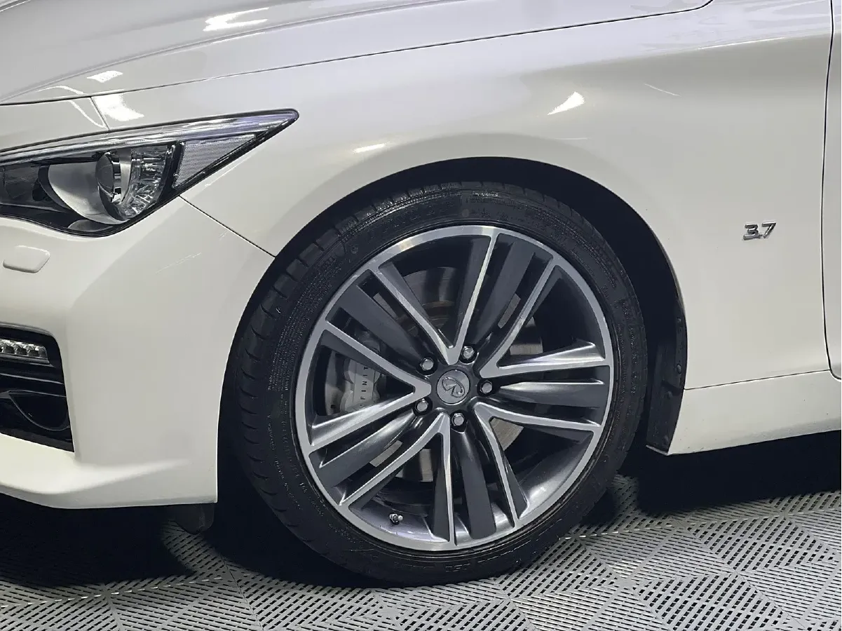 2014 Infiniti Q50 3.7L 351HP V6 7AT,autocango,china used car exporter,china ev exporter,chinese used car exporter,chinese used ev exporter