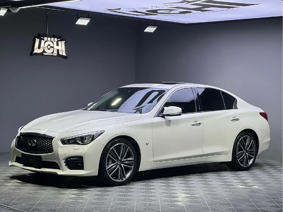 2014 Infiniti Q50 3.7L 351HP V6 7AT,autocango,china used car exporter,china ev exporter,chinese used car exporter,chinese used ev exporter
