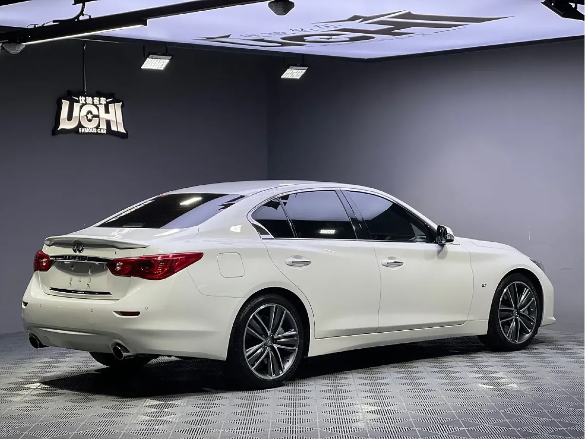2014 Infiniti Q50 3.7L 351HP V6 7AT,autocango,china used car exporter,china ev exporter,chinese used car exporter,chinese used ev exporter