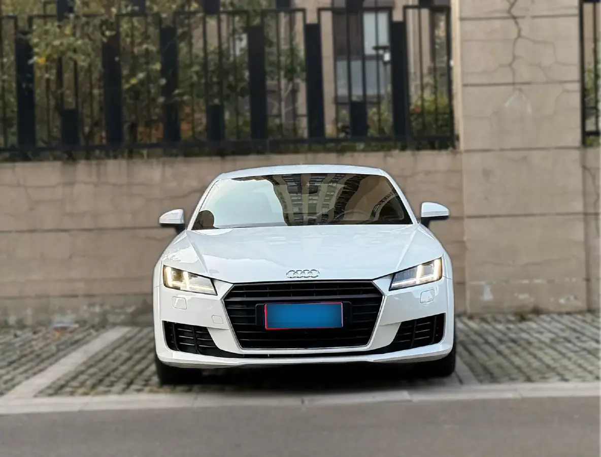2015 Audi TT 2.0T 230HP L4 6DCT
