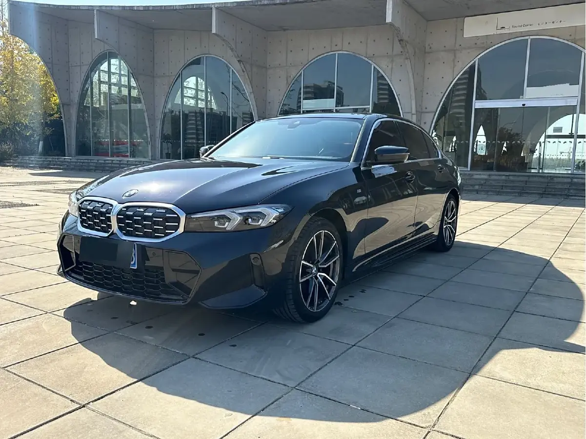 2023 BMW 3 Series 2.0T 184HP L4 8AT