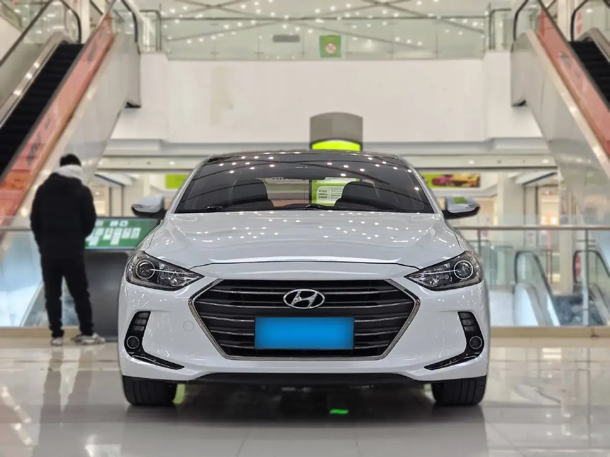 2016 Hyundai Elantra 1.6L 130HP L4 6AT