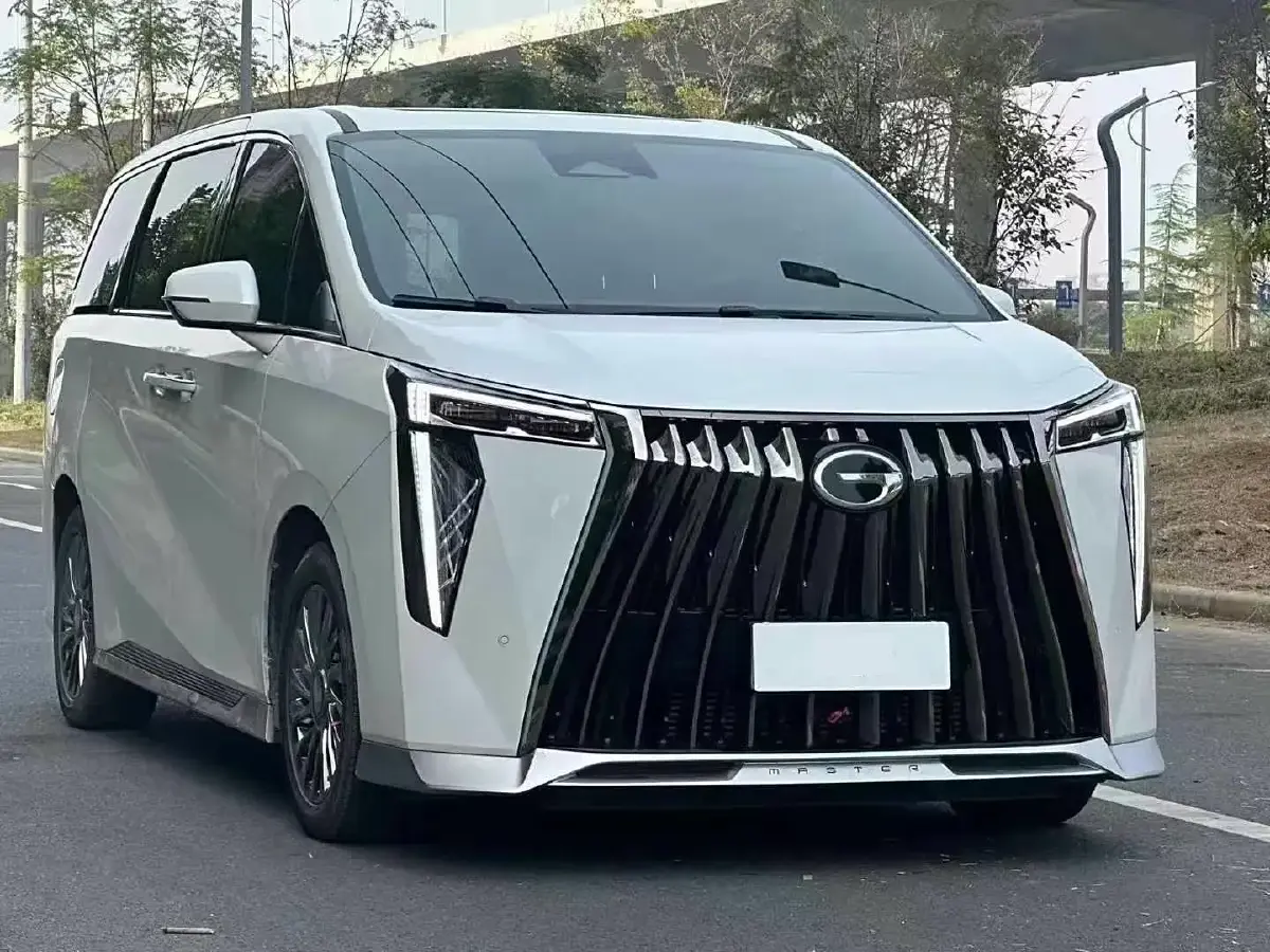 2023 GAC Trumpchi M8 2.0T 252HP L4 8AT