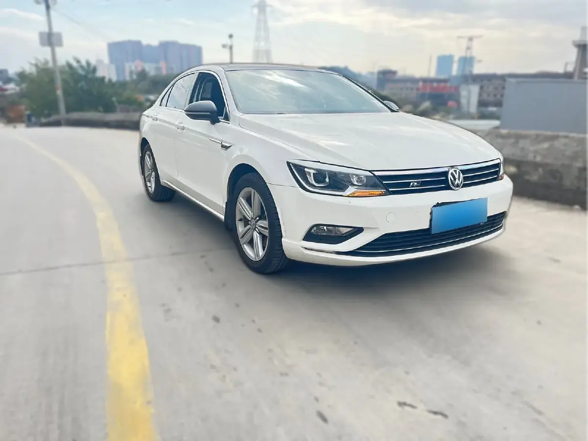 2017 Volkswagen Lamando 1.8T 180HP L4 7DCT
