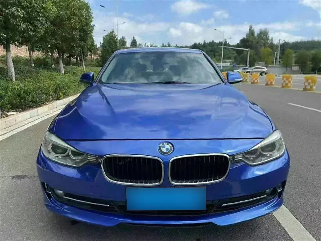 2014 BMW 3 Series 2.0T 245HP L4 8AT