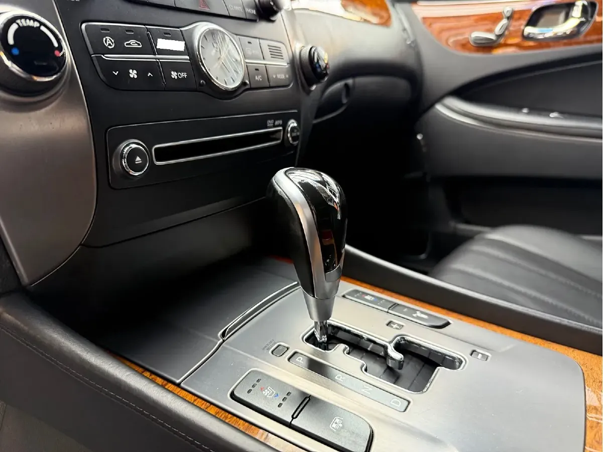 2012 Hyundai Equus 3.8L 335HP V6 8AT,autocango,china used car exporter,china ev exporter,chinese used car exporter,chinese used ev exporter