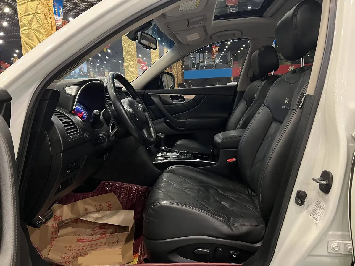 2011 Infiniti FX 3.5L 332HP V6 7AT,autocango,china used car exporter,china ev exporter,chinese used car exporter,chinese used ev exporter