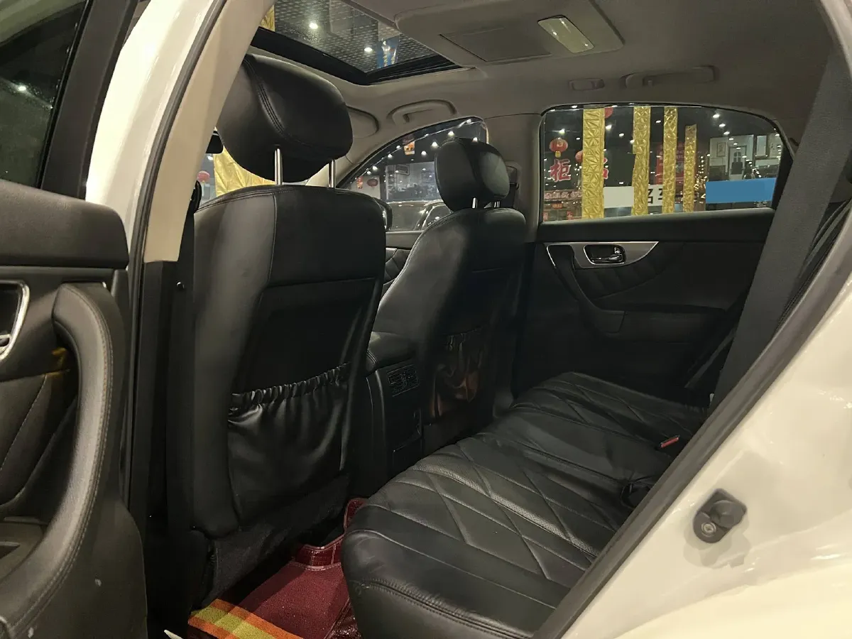 2011 Infiniti FX 3.5L 332HP V6 7AT,autocango,china used car exporter,china ev exporter,chinese used car exporter,chinese used ev exporter