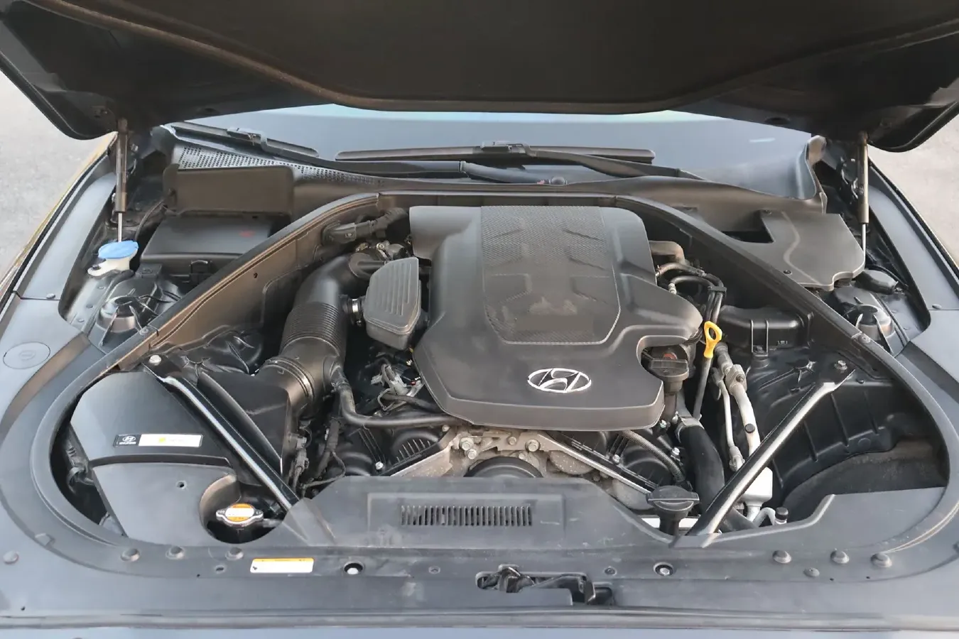 2015 Hyundai Cenesis 3.0L 257HP V6 8AT,autocango,china used car exporter,china ev exporter,chinese used car exporter,chinese used ev exporter