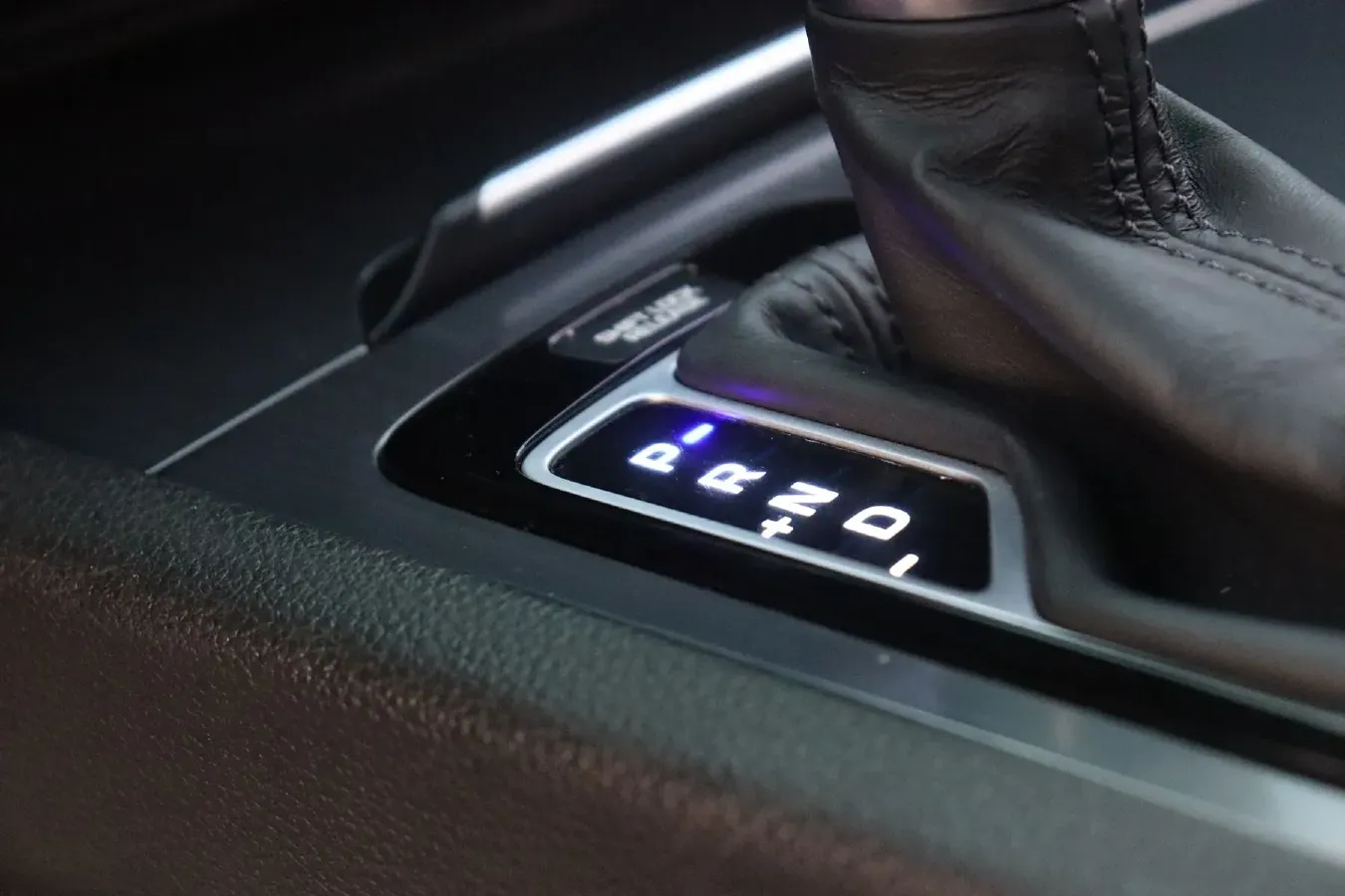 2015 Hyundai Cenesis 3.0L 257HP V6 8AT,autocango,china used car exporter,china ev exporter,chinese used car exporter,chinese used ev exporter