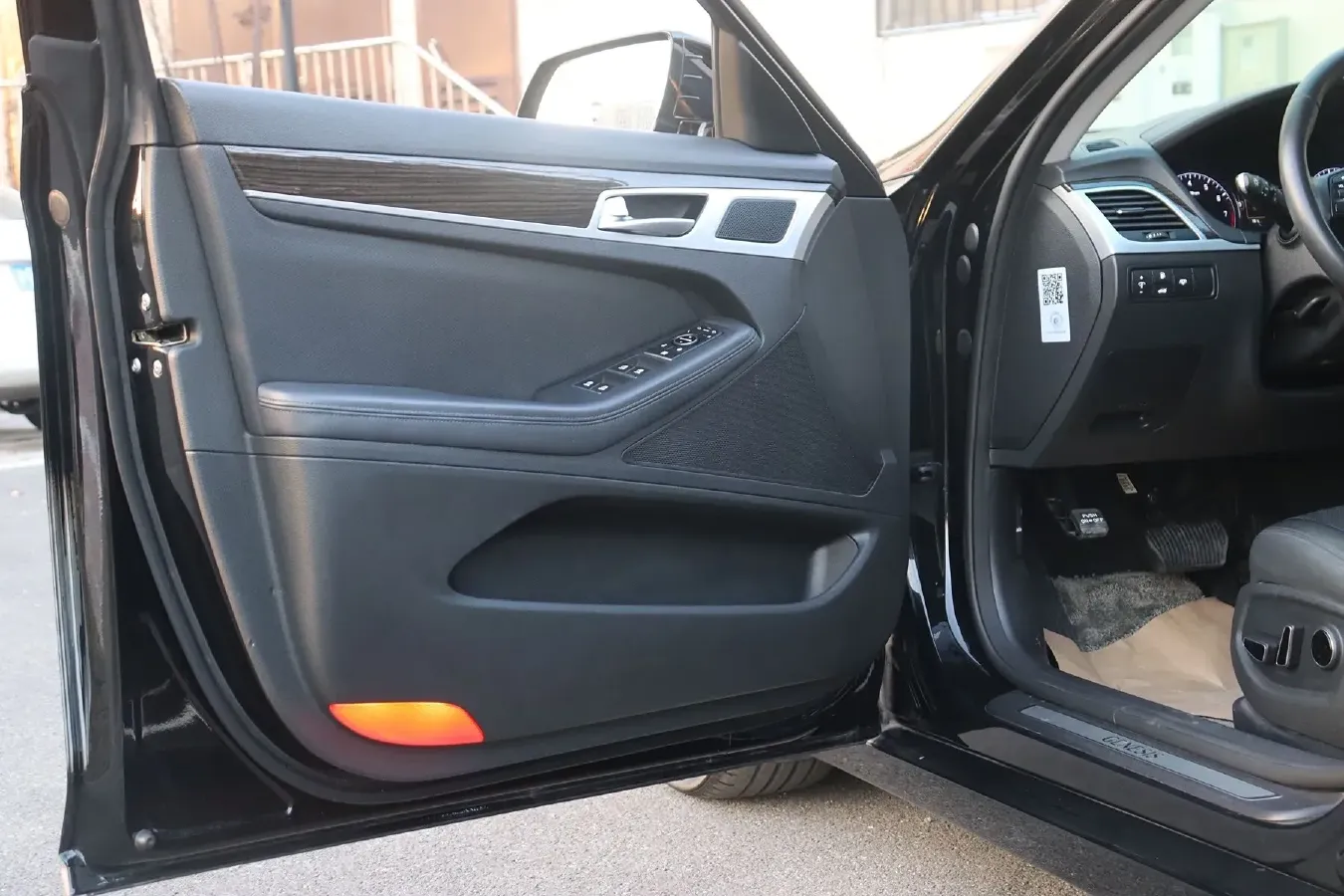 2015 Hyundai Cenesis 3.0L 257HP V6 8AT,autocango,china used car exporter,china ev exporter,chinese used car exporter,chinese used ev exporter