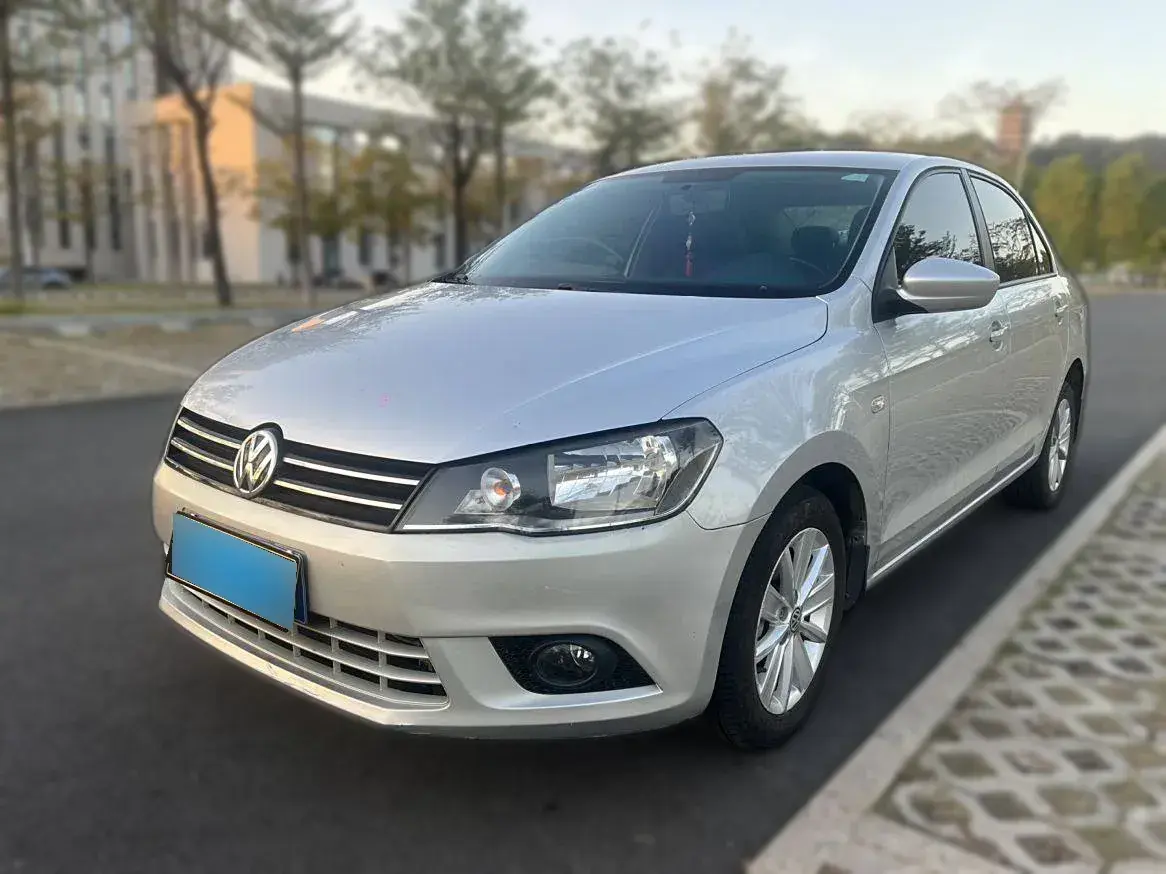 2015 Volkswagen Jetta 1.6L 110HP L4 6AT