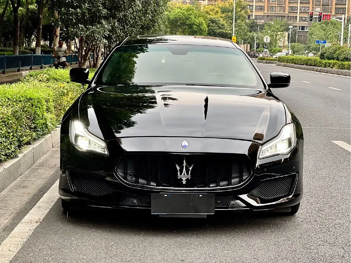 2013 Maserati Quattroporte 3.0T 330HP V6 8AT