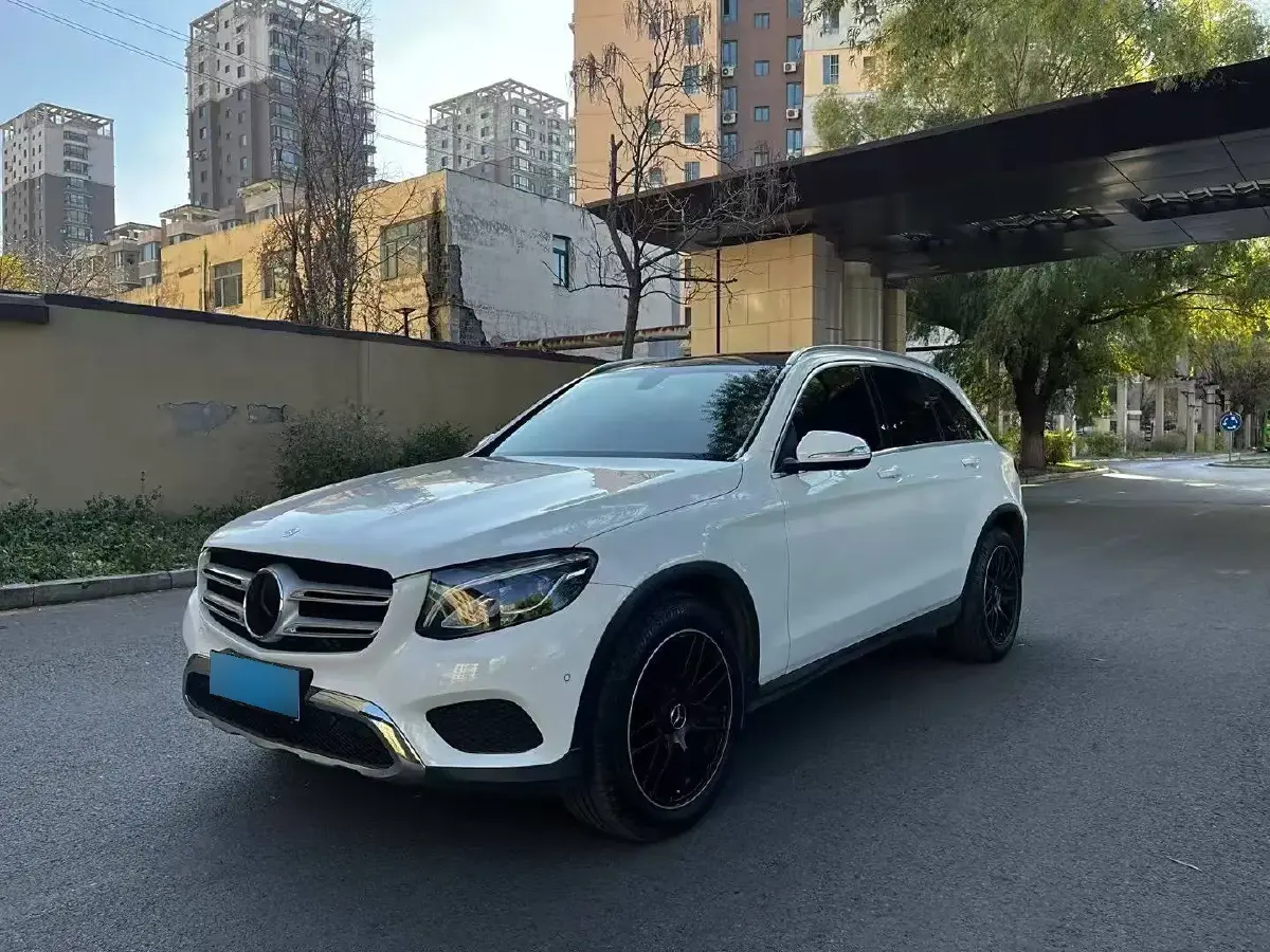 2016 Mercedes-Benz GLC Class 2.0T 211HP L4 9AT