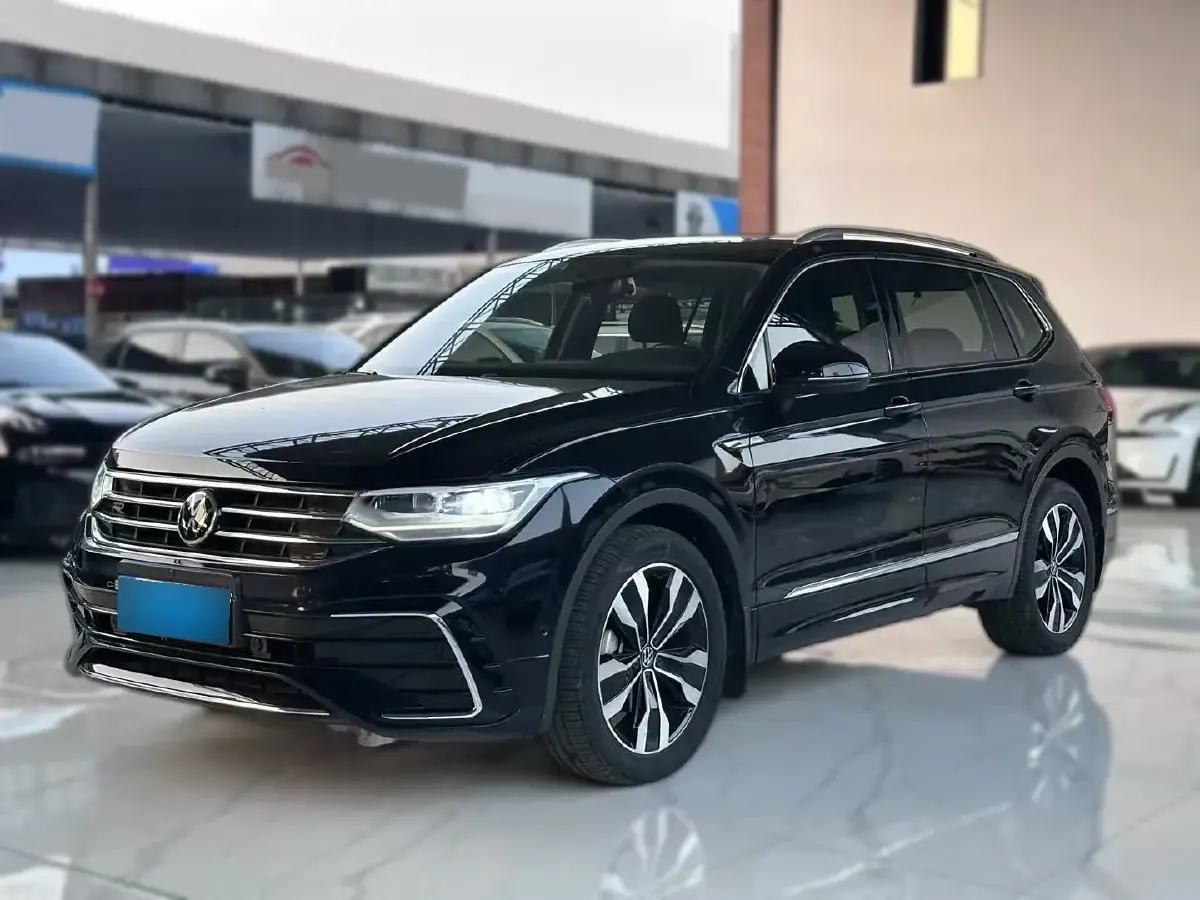 2022 Volkswagen Tiguan L 2.0T 220HP L4 7DCT