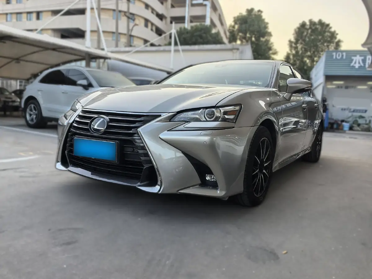 2016 Lexus GS 2.5L 181HP L4 E-CVT Hybrid