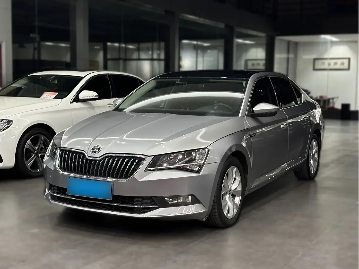 2018 Skoda Superb 1.8T 180HP L4 7DCT