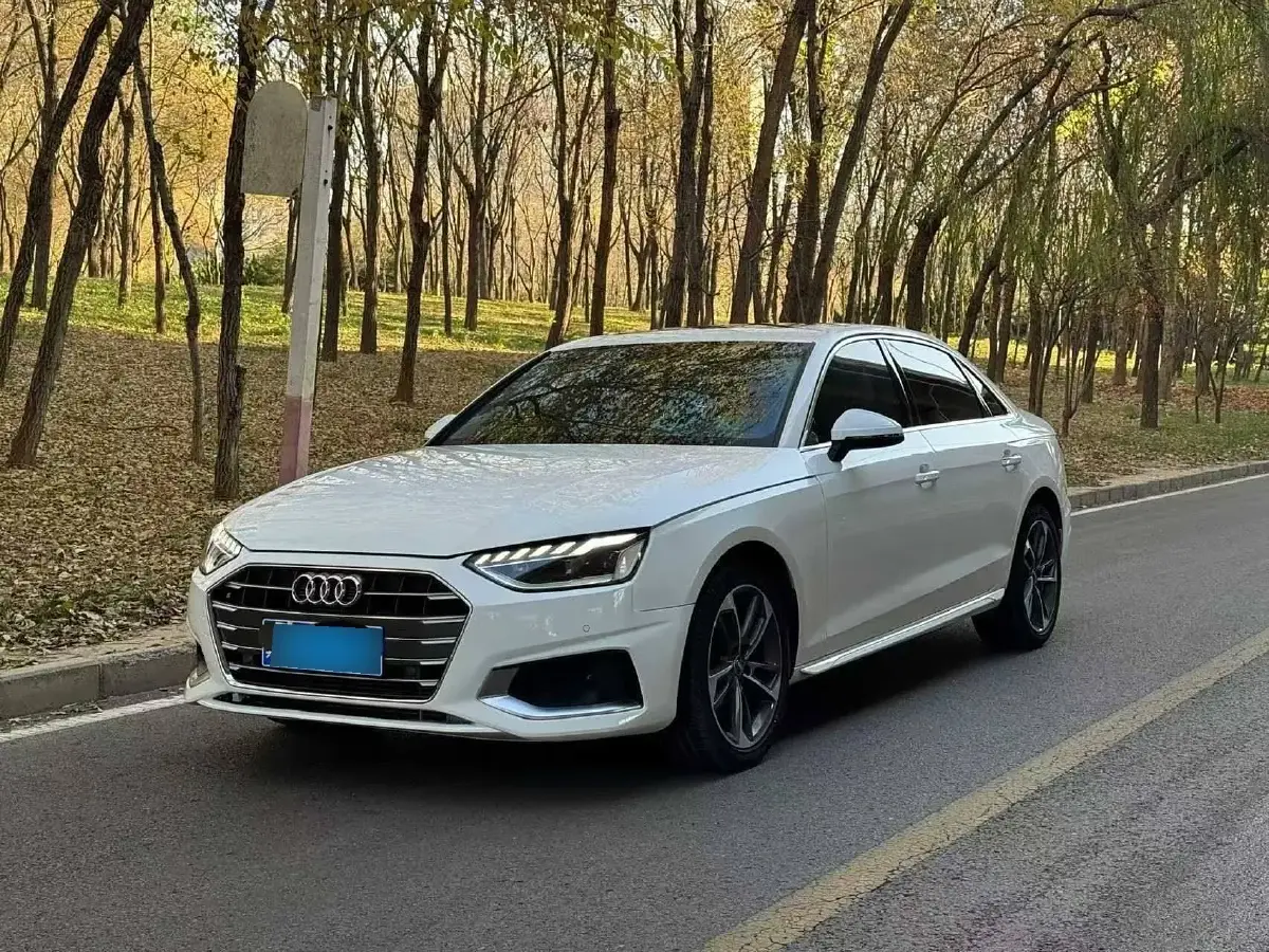 2020 Audi A4L 2.0T 190HP L4 7DCT