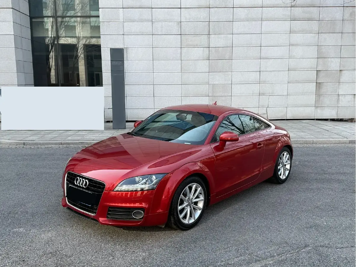 2011 Audi TT 2.0T 211HP L4 6DCT
