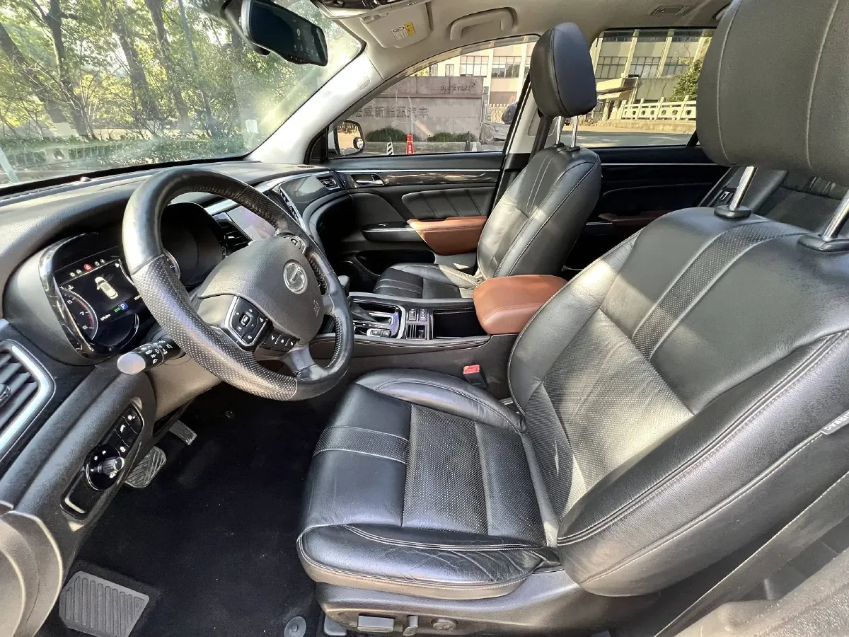 2017 GAC Trumpchi GS7 2.0T 201HP L4 6AT,autocango,china used car exporter,china ev exporter,chinese used car exporter,chinese used ev exporter