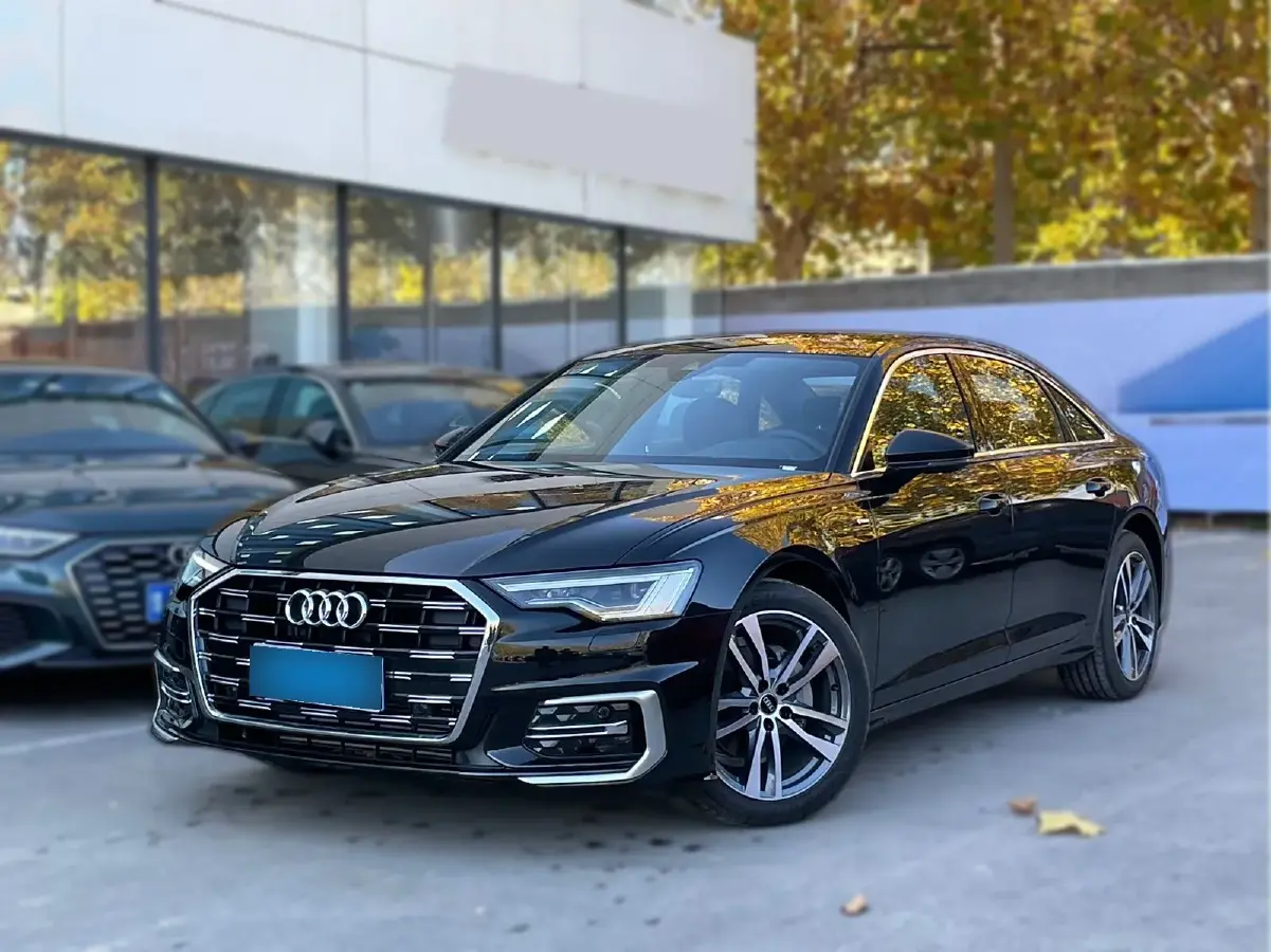 2024 Audi A6L 2.0T 190HP L4 7DCT