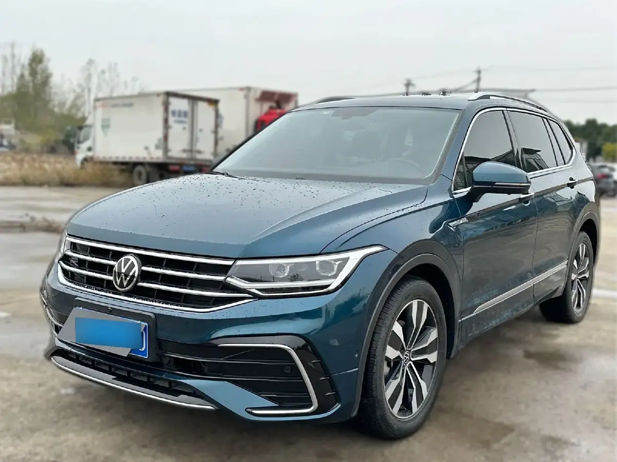 2021 Volkswagen Tiguan L 2.0T 186HP L4 7DCT
