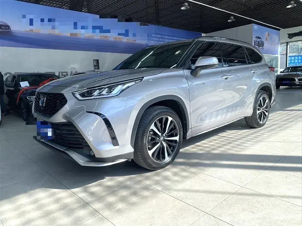 2022 Toyota Crown Kluger 2.5L 192HP L4 E-CVT Hybrid