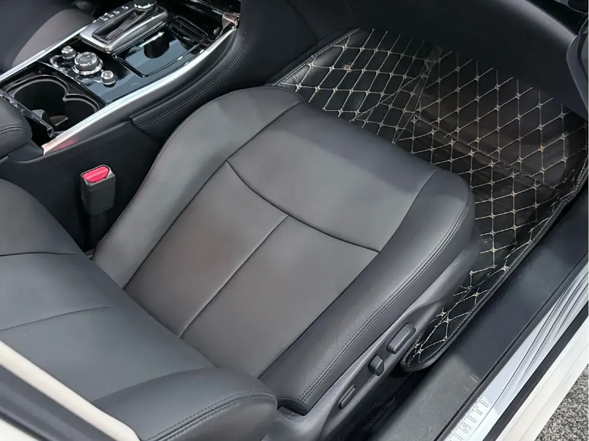 2017 Infiniti Q70 2.5L 222HP V6 7AT,autocango,china used car exporter,china ev exporter,chinese used car exporter,chinese used ev exporter