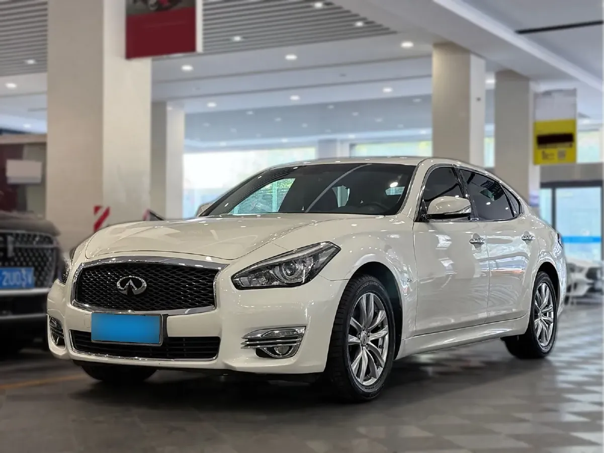 2017 Infiniti Q70 2.5L 222HP V6 7AT,autocango,china used car exporter,china ev exporter,chinese used car exporter,chinese used ev exporter