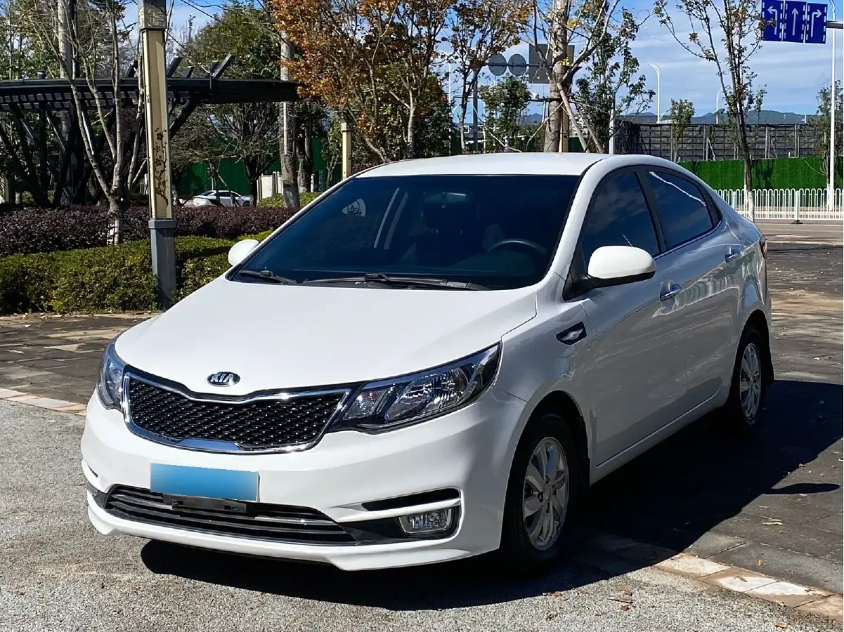 2015 Kia K2 1.4L 107HP L4 5MT
