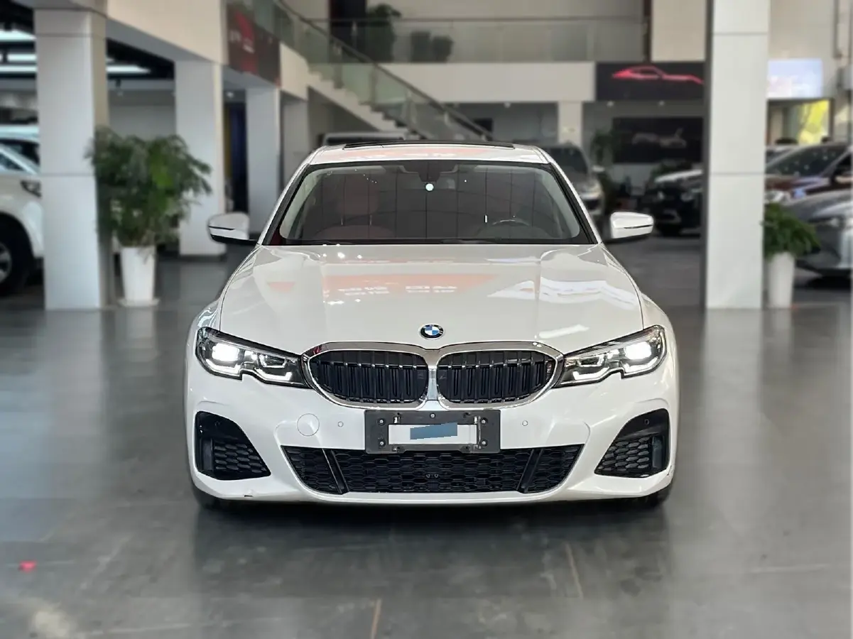 2021 BMW 3 Series 2.0T 156HP L4 8AT
