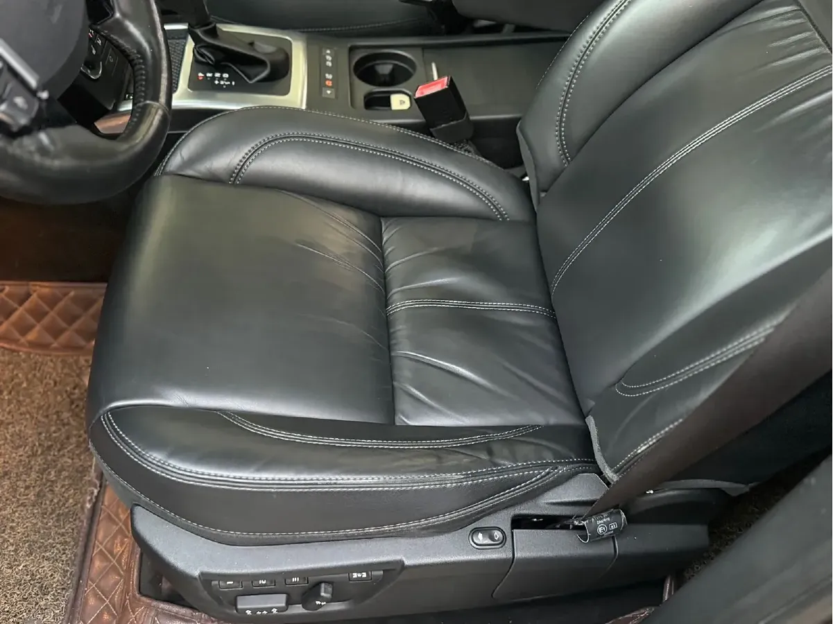 2015 Land Rover Freelander 2 2.0T 240HP L4 6AT,autocango,china used car exporter,china ev exporter,chinese used car exporter,chinese used ev exporter