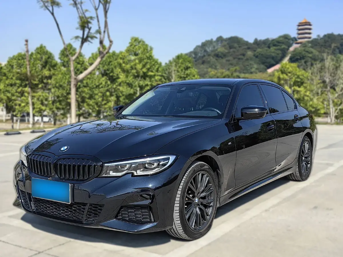 2022 BMW 3 Series 2.0T 184HP L4 8AT