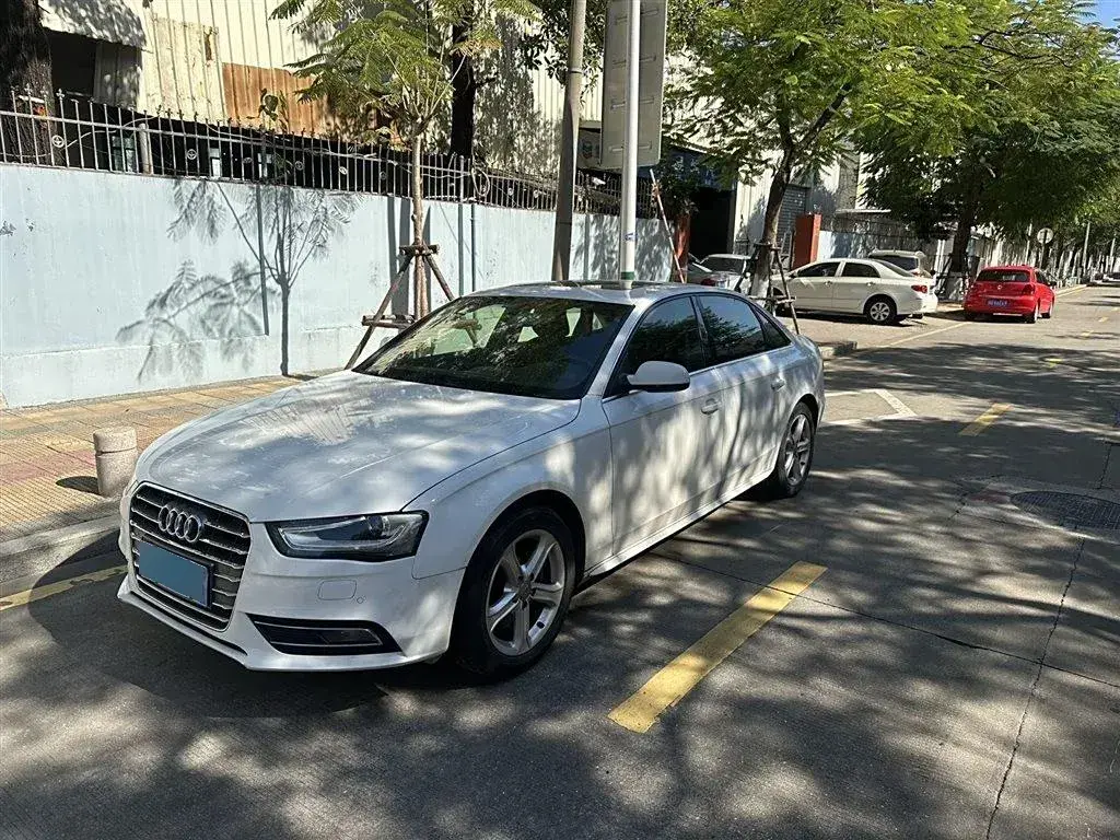 2015 Audi A4L 2.0T 224HP L4 7DCT