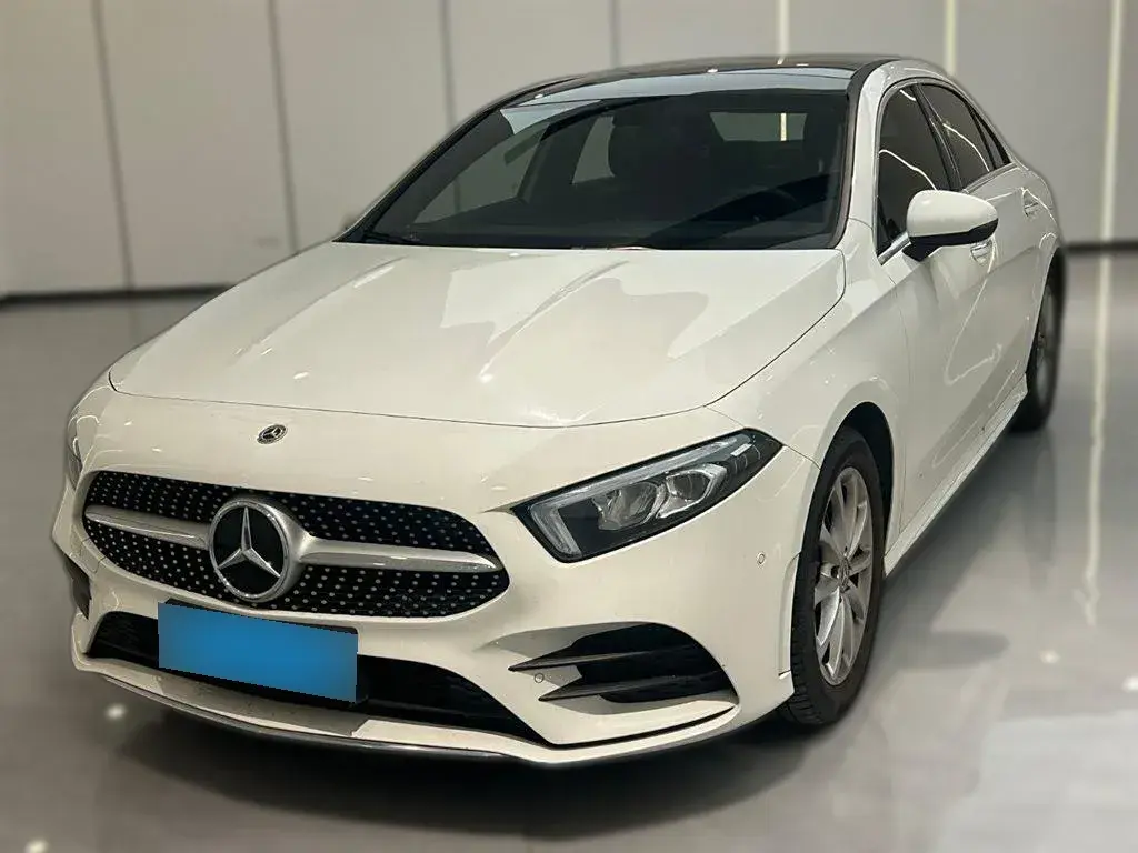 2022 Mercedes-Benz A Class 1.3T 163HP L4 7DCT