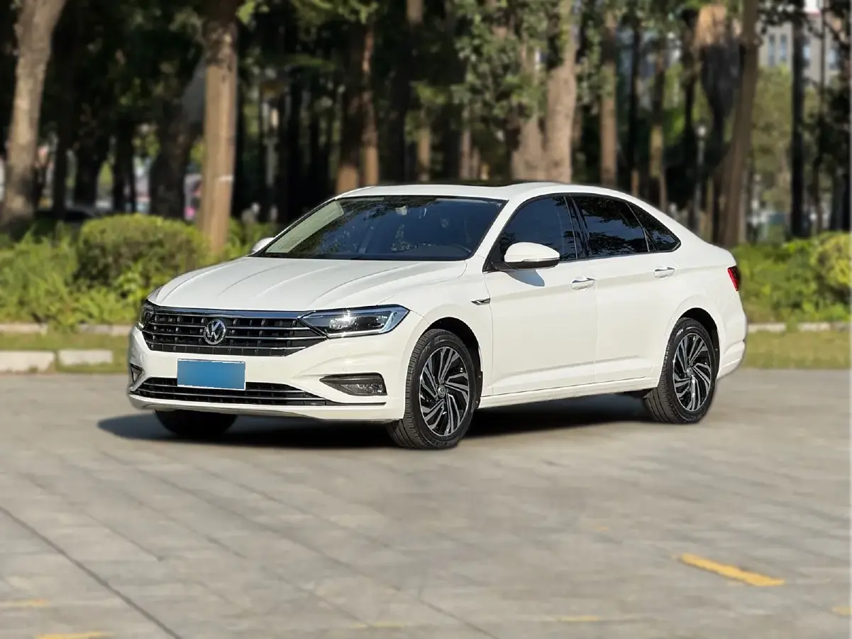 2021 Volkswagen Sagitar 1.4T 150HP L4 7DCT