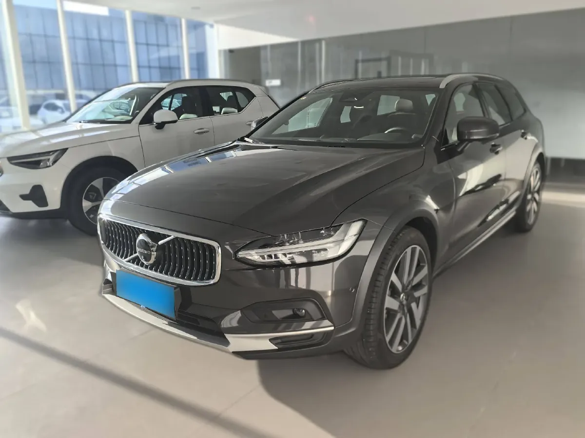 2024 Volvo V90 2.0T 250HP L4 8AT,autocango,china used car exporter,china ev exporter,chinese used car exporter,chinese used ev exporter