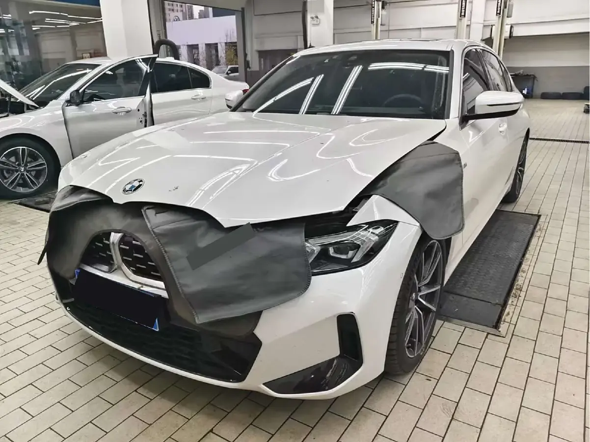 2023 BMW 3 Series 2.0T 184HP L4 8AT