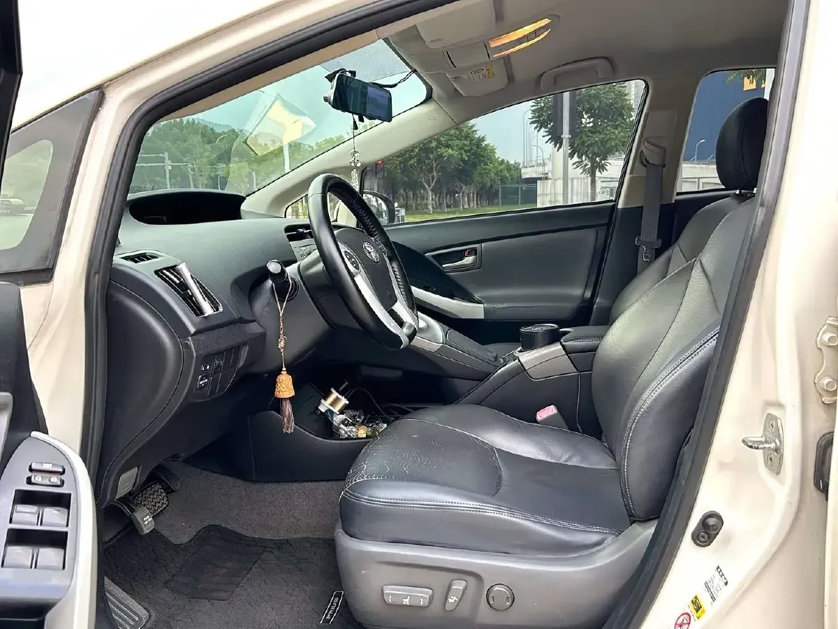 2012 Toyota Prius 1.8L 99HP L4 E-CVT Hybrid,autocango,china used car exporter,china ev exporter,chinese used car exporter,chinese used ev exporter