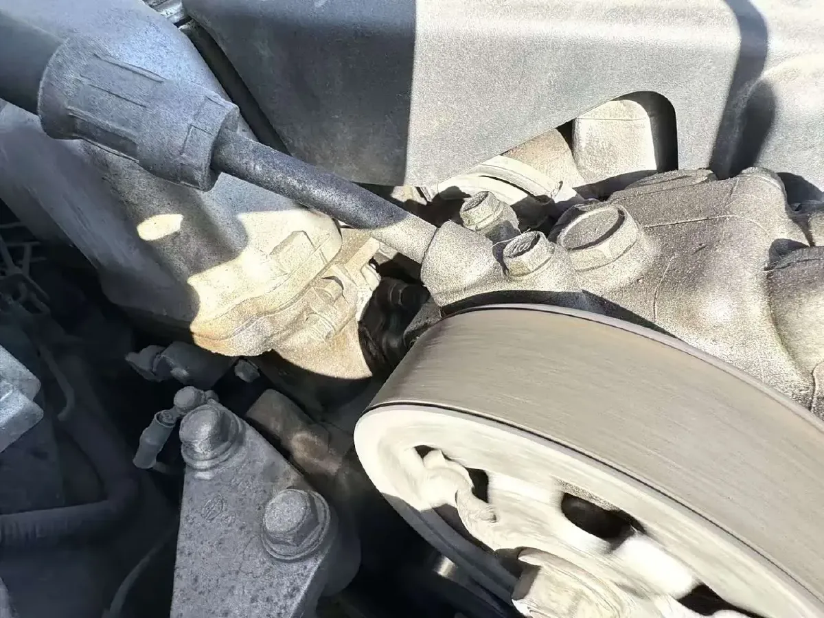 2012 Toyota Prius 1.8L 99HP L4 E-CVT Hybrid,autocango,china used car exporter,china ev exporter,chinese used car exporter,chinese used ev exporter