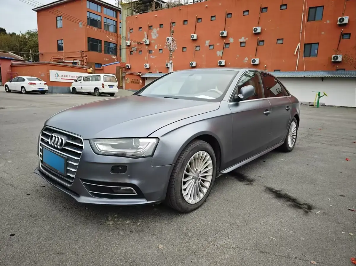 2015 Audi A4L 2.0T 180HP L4 CVT