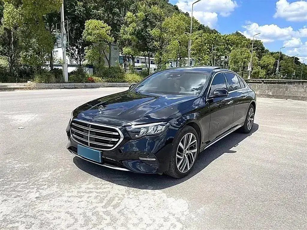 2025 Mercedes-Benz E Class 2.0T 258HP L4 9AT