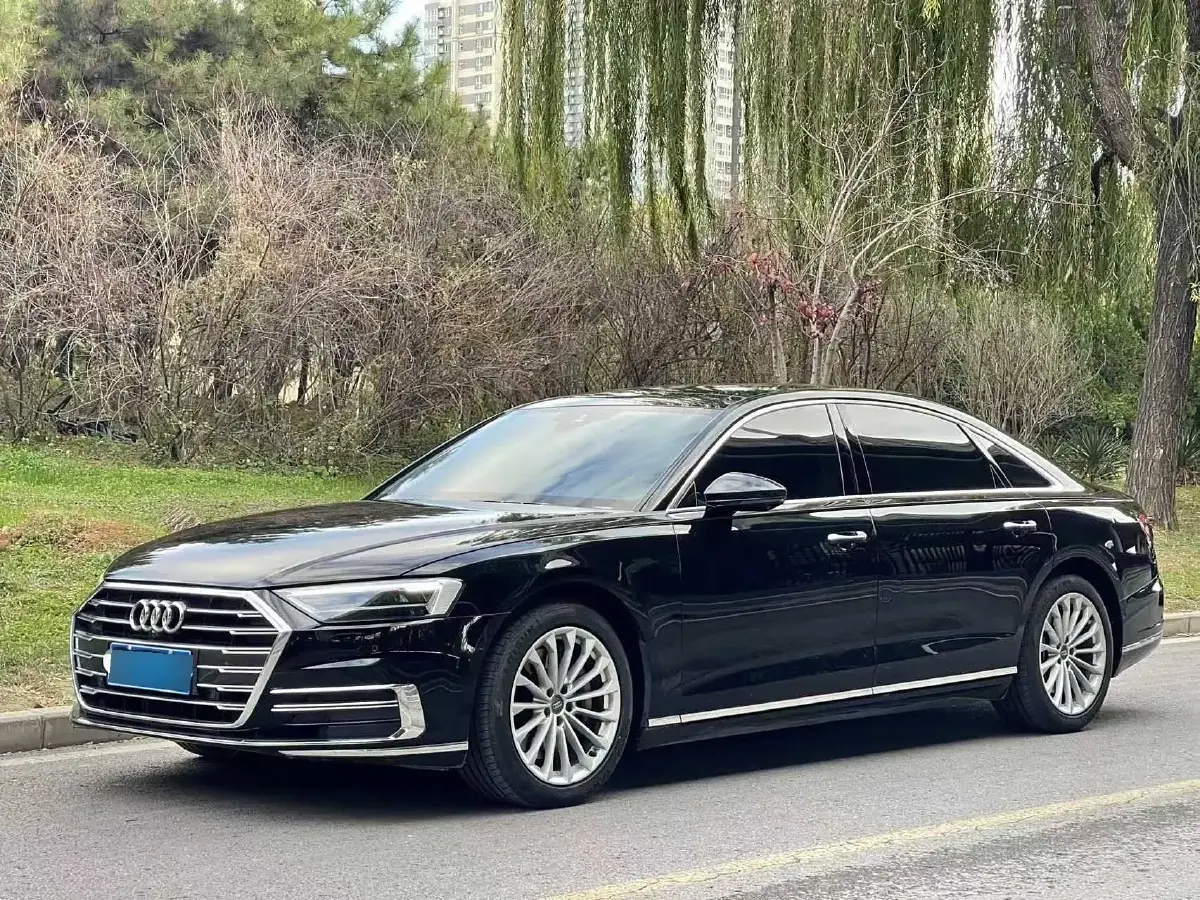 2018 Audi A8 3.0T 340HP V6 8AT
