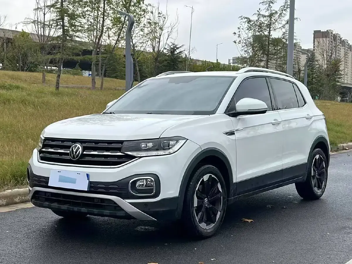 2021 Volkswagen Tacqua 1.5L 113HP L4 6AT