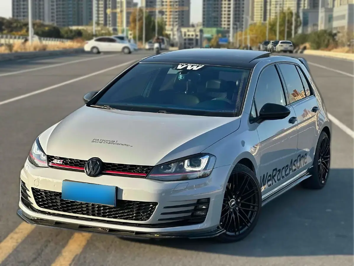 2016 Volkswagen GolfGTI 2.0T 220HP L4 7DCT